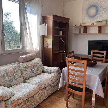 Lägenhet La Casetta Di Ross Vada